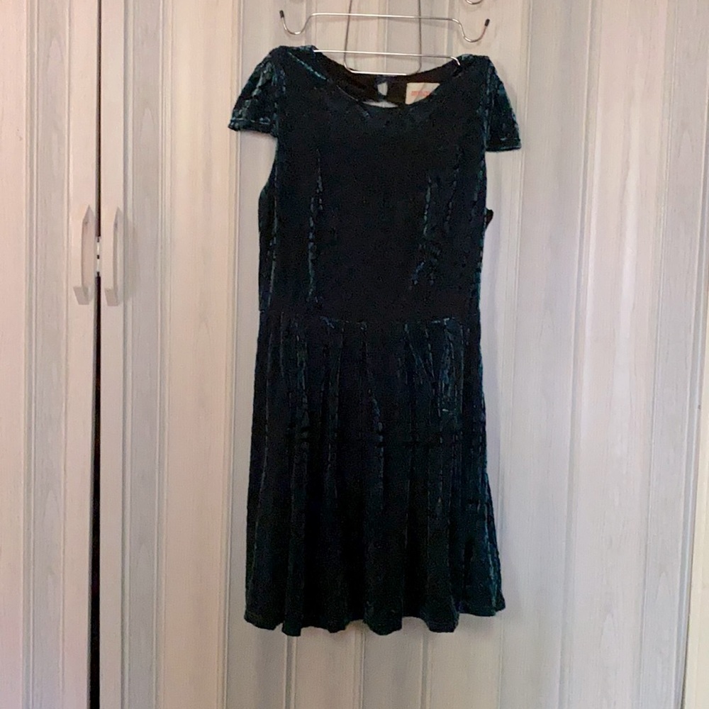 Velvet Vintage Treasure